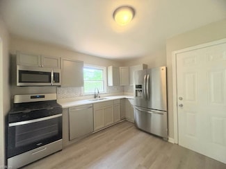 1839 Brookwood Rd, Norfolk, VA 23518