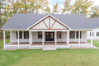 14 Kay's Way, Turner, ME 04282