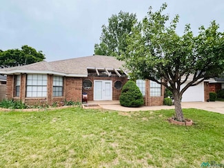 505 Chanticleer Place, Clovis, NM 88101