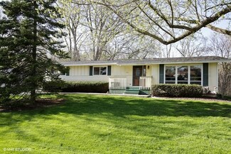 1012 W Florence St, McHenry, IL 60051