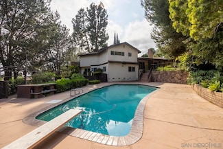 10167 Grandview Dr, La Mesa, CA 91941