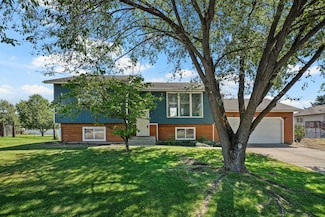 5816 N Canal Rd, Newman Lake, WA 99025