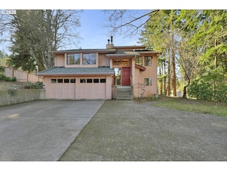 890 W 36th Ave, Eugene, OR 97405