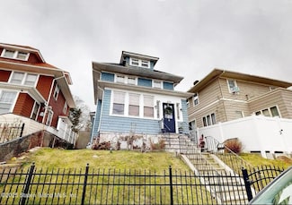 674 Castleton Ave, Staten Island, NY 10301