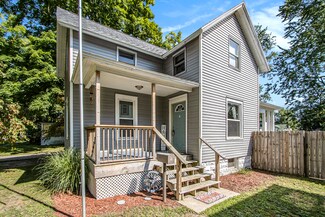 231 4th Ave, Three Rivers, MI 49093
