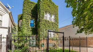 4015 N Bernard St Unit 1, Chicago, IL 60618