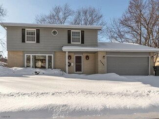 4006 45th St, Des Moines, IA 50310