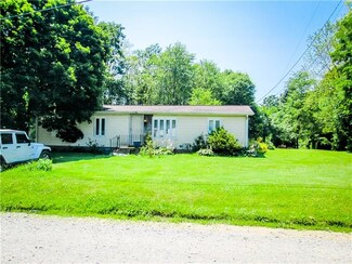 112 Hawk Dr, Evans City, PA 16033