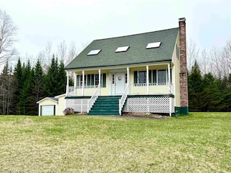 207 Blakely Farm Rd, Colebrook, NH 03576
