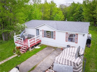 122 Bowie Rd, Utica, NY 13502