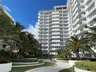 100 Lincoln Rd Unit 939, Miami Beach, FL 33139