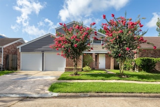 11111 Midhurst Dr, Houston, TX 77072