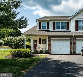 602 Red Rock Cir, Royersford, PA 19468