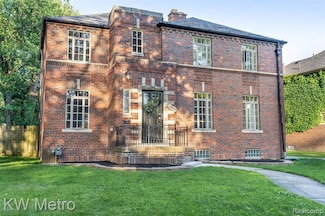 14554 Woodmont Ave, Detroit, MI 48227