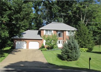2155 Kelaney Dr NE, Mineral City, OH 44656