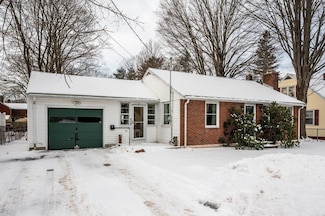 2 Essex St, Dover, NH 03820