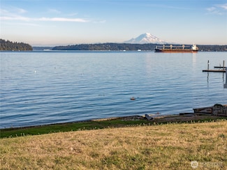 8095 E Daniels Loop, Manchester, WA 98366
