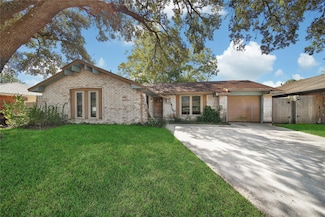 1559 Diplomat Way, Houston, TX 77088