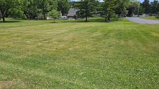 725 Lyons St, Edgerton, WI 53534