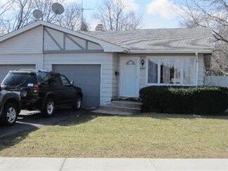 1627 Mark Ave, Elgin, IL 60123