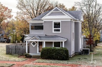 915 Main St, Neodesha, KS 66757