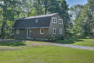 112 Nubanusit Rd, Nelson, NH 03457