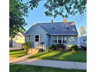 515 6th Ave SE, Pipestone, MN 56164