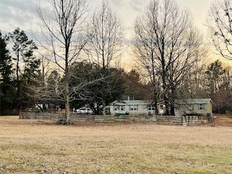 109 Padgett Rd, Benton, LA 71006