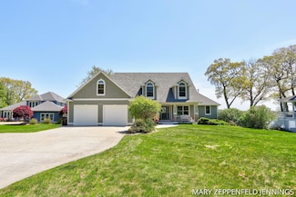 15104 Willowwood Ct, Grand Haven, MI 49417