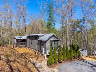 163 Simplicity Woods Dr, Franklin, NC 28734