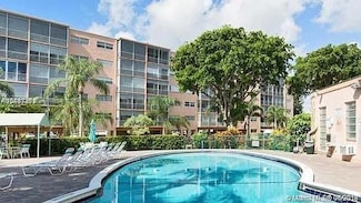 1425 Atlantic Shores Blvd Unit 409, Hallandale Beach, FL 33009