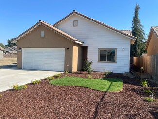 2018 E Seeger Ave, Visalia, CA 93292