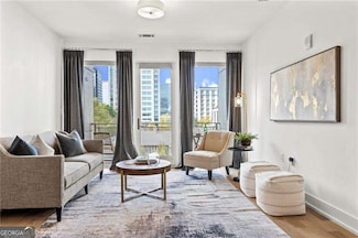 775 Juniper St NE Unit 613, Atlanta, GA 30308