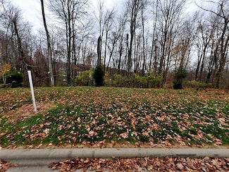 988 Camden Dr, Newark, OH 43055