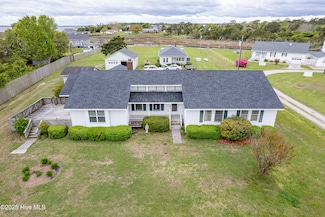 144 Dixon Dr, Newport, NC 28570