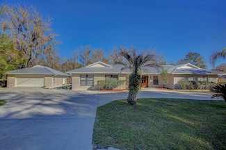 151 Park Dr, Satsuma, FL 32189