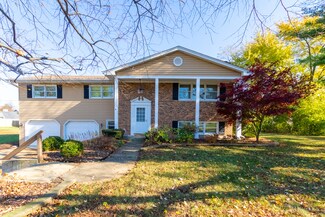 339 Hilltop Dr, North Aurora, IL 60542