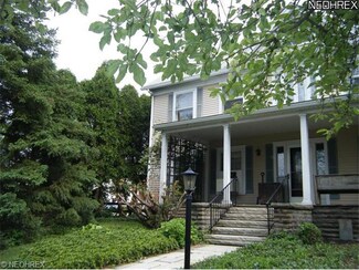 54 Center St, Seville, OH 44273