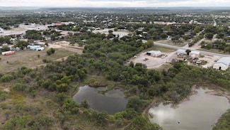 901 N Gregg St, Albany, TX 76430