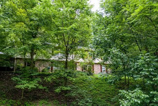 5323 General Forrest Ct, Nashville, TN 37215