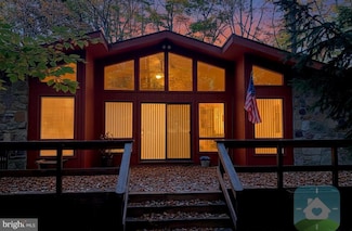 149 Livingston Ln, Big Bass Lake, PA 18424