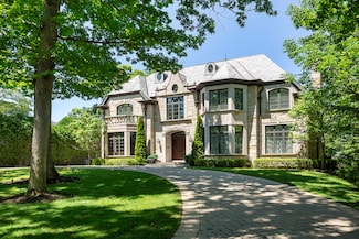 67 Beach Rd, Glencoe, IL 60022
