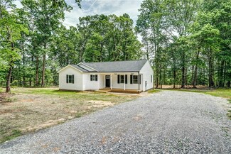 2948 Waldrop Church Rd, Louisa, VA 23093