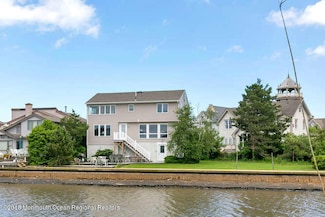 127 Trenton Ave, Point Pleasant Beach, NJ 08742