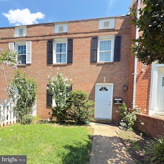 9913 Hampton Rd, Manassas, VA 20110