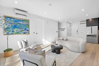 391 1st St Unit 3-B, Jersey City, NJ 07302