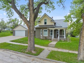 600 5th Ave, Edgemont, SD 57735