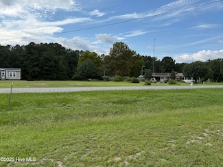 8274 U S 701 Hwy, Elizabethtown, NC 28337
