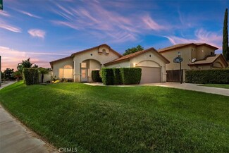 2643 W Torrey Pine Rd, San Bernardino, CA 92407