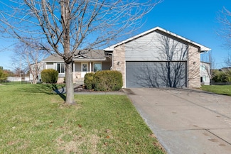 3521 N Valerie Cir, Wichita, KS 67205